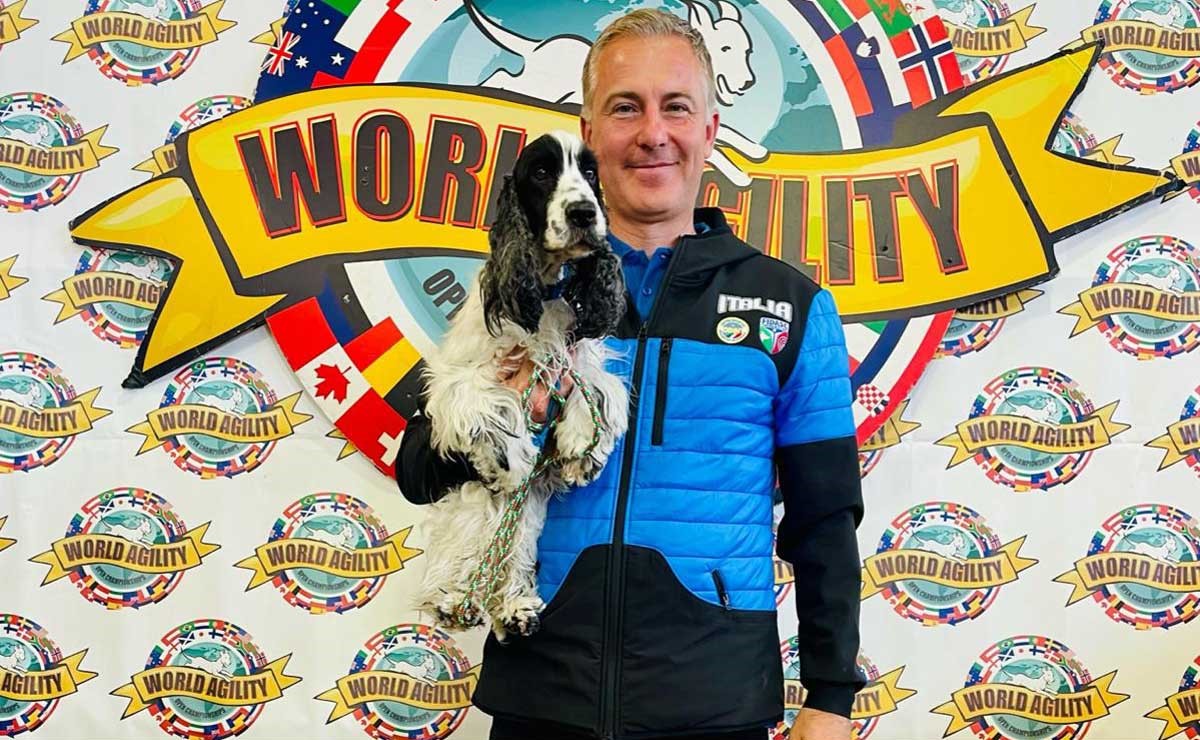 Andrea Salvador e Francini's Miss Melody nazionale italiana per il World Agility Open 2022 in Olanda.